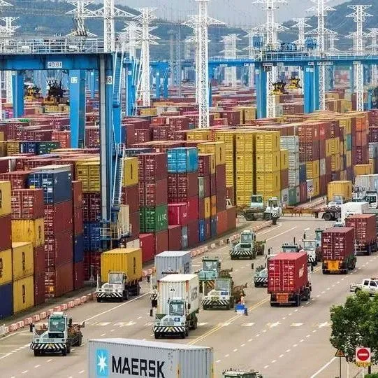 劳工谈判在即，洛杉矶-长滩港与码头工人出现分歧