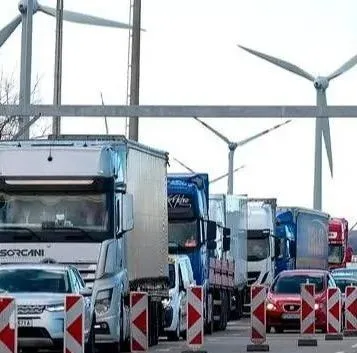 近40个国家或地区宣布进入紧急状态并陆续封国封城，对跨境物流影响开始显现！