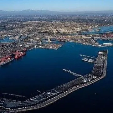 长滩港进行码头升级，以应对创纪录的集装箱吞吐量