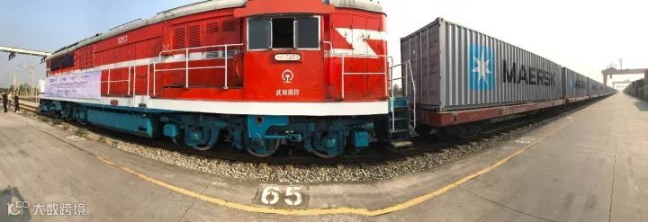 首条企业定制专列武汉首发，首条直达斯洛伐克班列大连首发，这个周末中欧班列有点火！