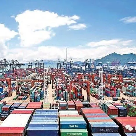 数据丨最新船期准班率出炉，整体下降明显，OOCL和CMA表现最佳！