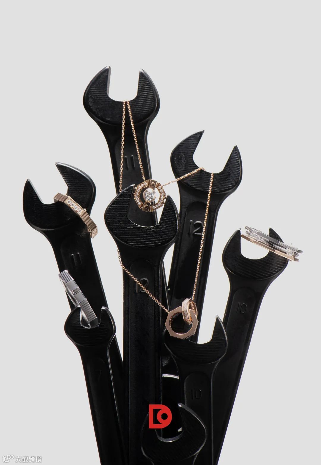 1963中国第一颗，DEINO如何开启钻石品牌可持续史诗级叙事？