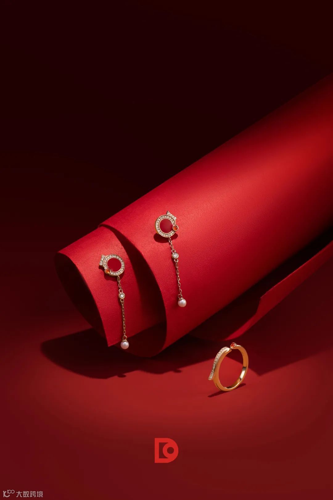 1963中国第一颗，DEINO如何开启钻石品牌可持续史诗级叙事？