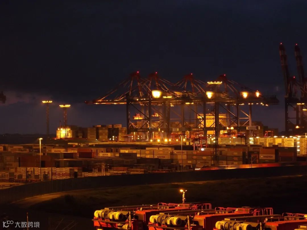 货主面临新一轮港口费用压力！货物积压超5000TEU！严重延误！