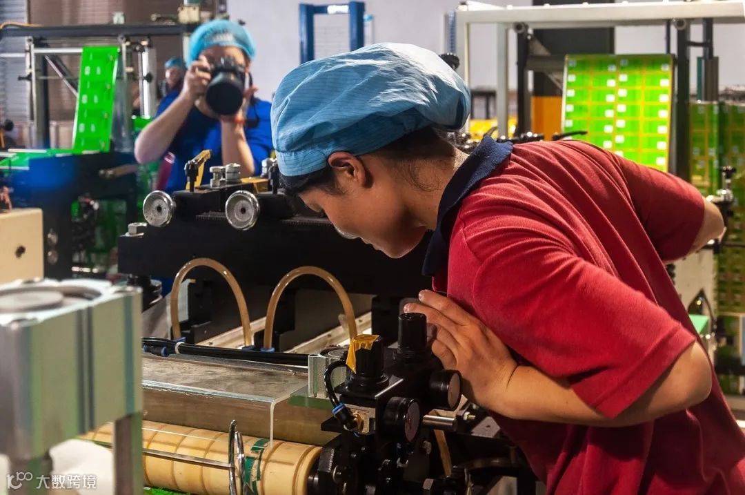 东南亚打工人，也开始逃离工厂