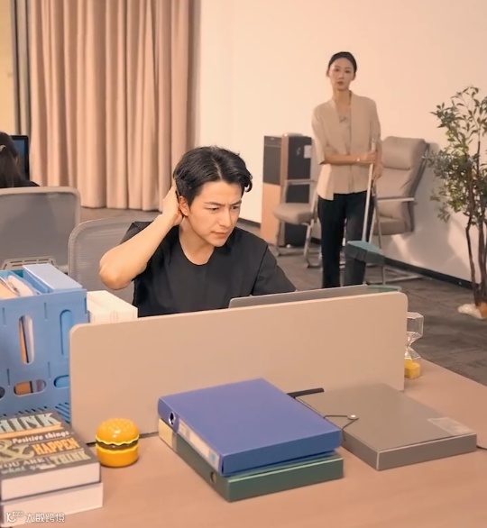 企业家演短剧，周鸿祎第一人