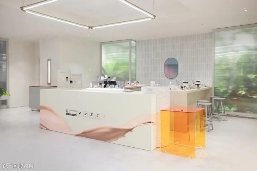 从年销10亿+到挑战日本市场，对话方里陶子：国货美妆如何重新思考出海这件事？