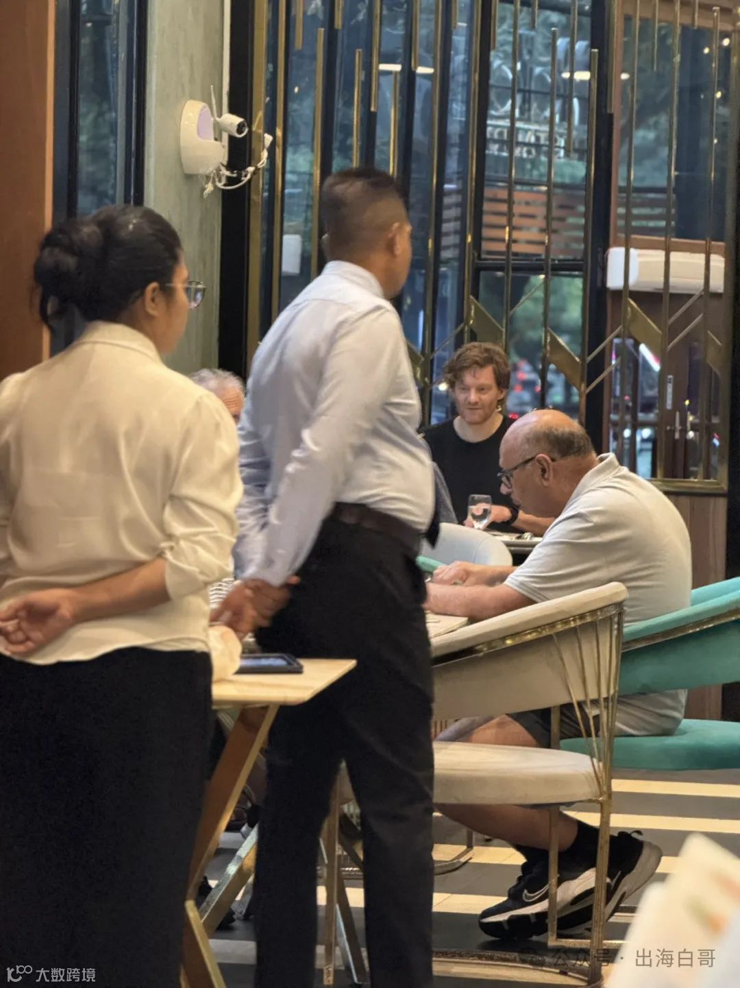 吴柳芳擦边，该反思的是谁？