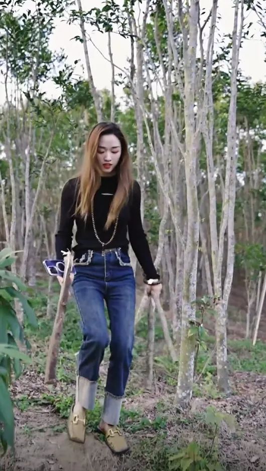 小众的沉香，在她的直播间卖爆了