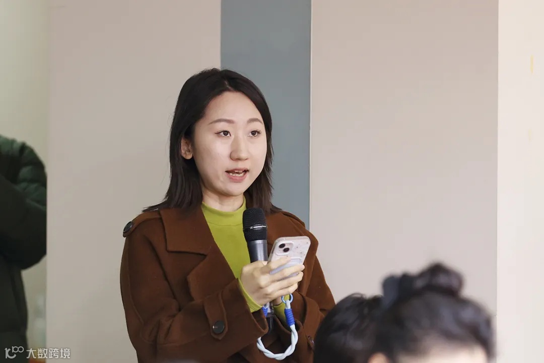 商务部12月5日召开例行新闻发布会