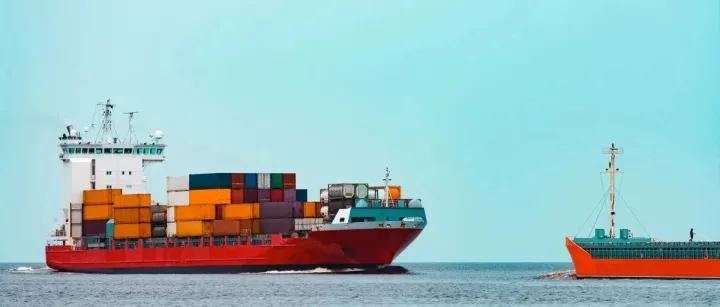 航运市场再现紧张局势，船公司纷纷租赁船舶和购买集装箱