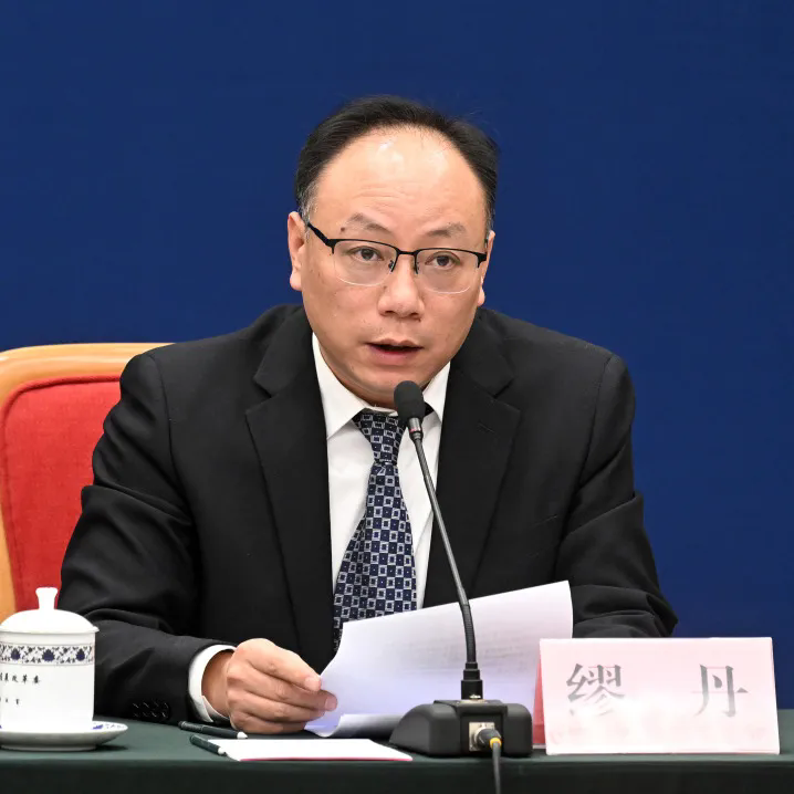 袁达.jpg