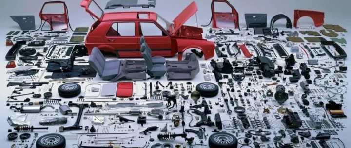 新能源汽车高光时刻，企业如何顺应线上转型趋势？