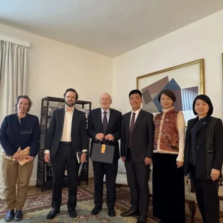 义乌市副市长率团拜访西班牙使馆