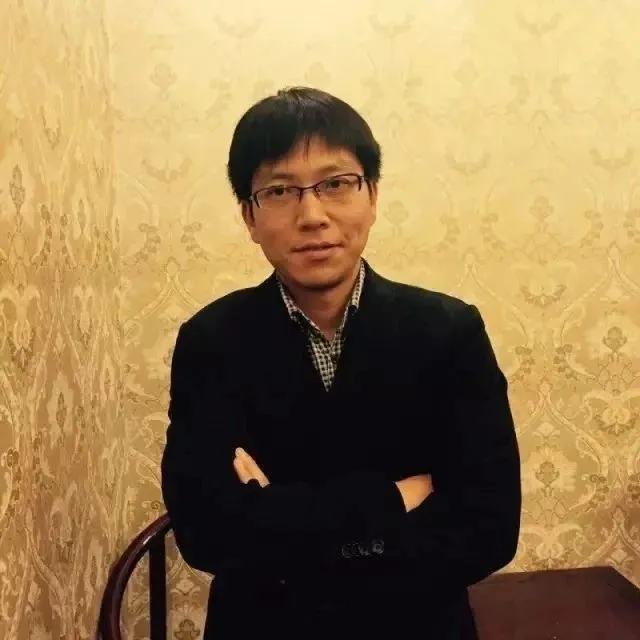 开始吧徐建军：我喜欢听到树叶载不动雨滴的声音