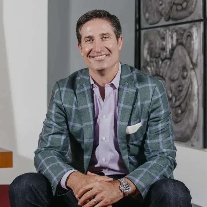 星巴克把命运交给了一个卖卷饼的