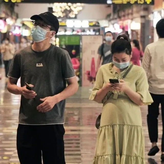 逛商场的年轻人，只去B1、B2