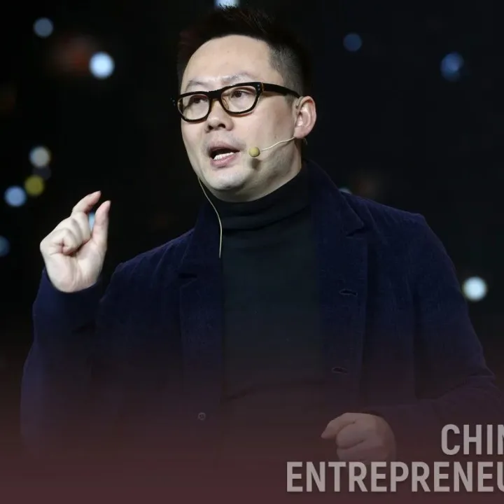 一家创始人隐去的明星公司，无人收场