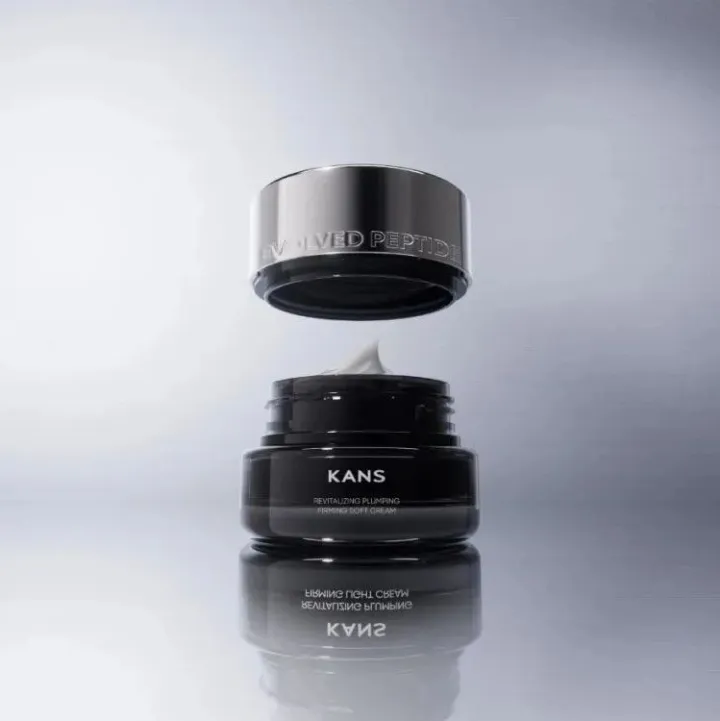 21年，上美完成一道「证明题」