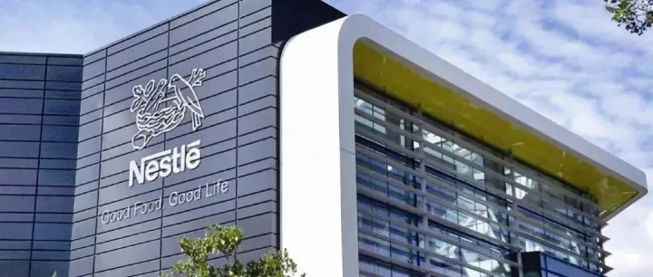 巨头也翻车！木屑混入雀巢食品致消费者窒息，国内保健品出海企业如何避坑？