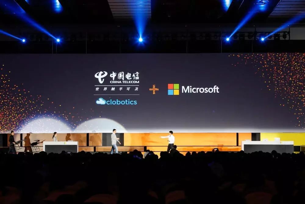 Clobotics Camera 前微软高管创业三个月 操纵无人机为中国电信巡航基站 云端大数据建模勘错- 大数跨境