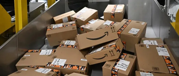 敢做不敢当？特朗普要求亚马逊隐藏关税成本！沃尔玛主动认怂！