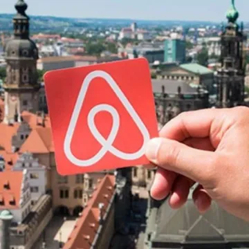 “关税大棒” 痛击酒旅出行,Airbnb 既没增长、也没利润了?