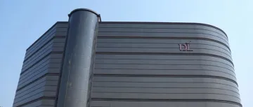 “绝不妥协”！胖东来连发视频，高管哽咽落泪！