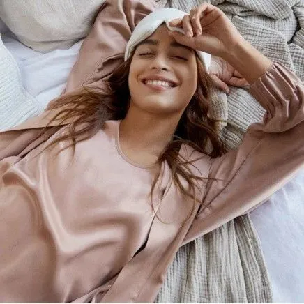 年收5000万美元，溢价10倍，这个品牌靠卖睡衣成为DTC大卖 | 品牌出海