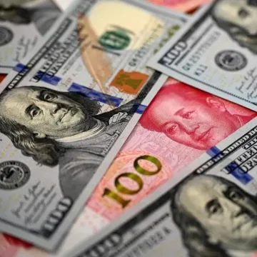 人民币暴涨！汇率强势突破7.17关口 | 跨境焦点