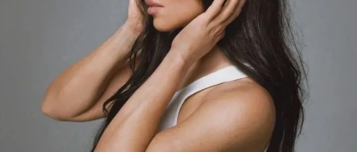 专业佩戴图=更高点击率，Kerqu.AI 3秒帮你做出来