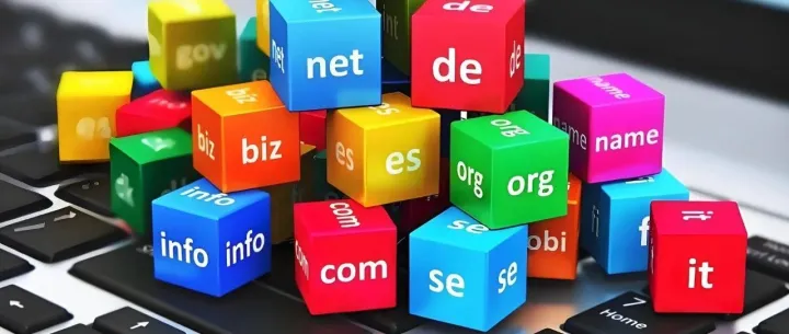 域名我要在哪里买?买什么后缀的？