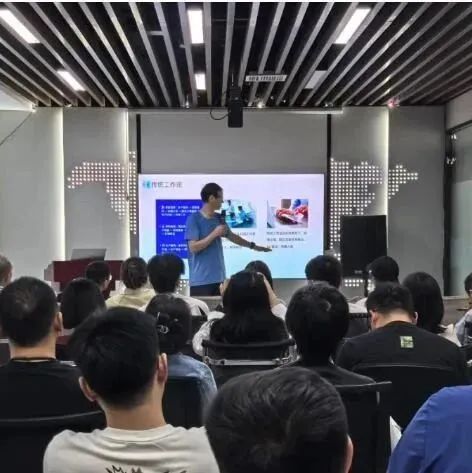 AI赋能产业，共探“AI+”转型新路径沙龙活动圆满落幕