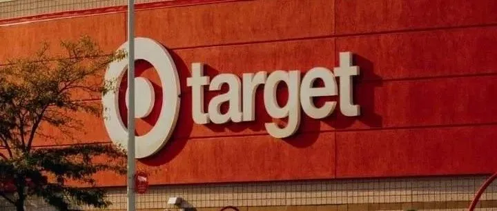 Target靠提货赢亚马逊！