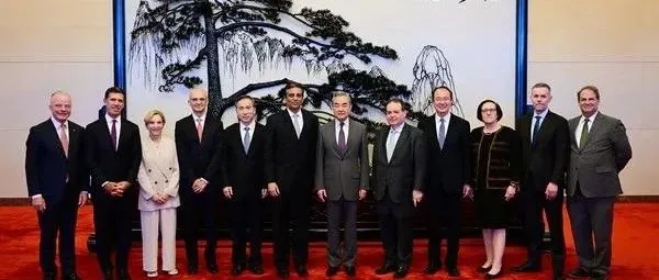 联邦快递集团总裁兼首席执行官芮思博率领美中贸委会董事会代表团访华