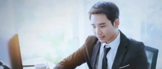 2025年排行榜的三大外汇平台优缺点！