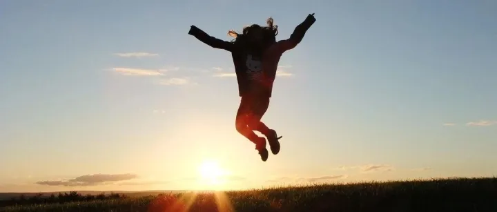 冲浪者本周增长6.17%，疯狂黄金周中的抢眼绩效（周末账户公开日2025年5月10日）