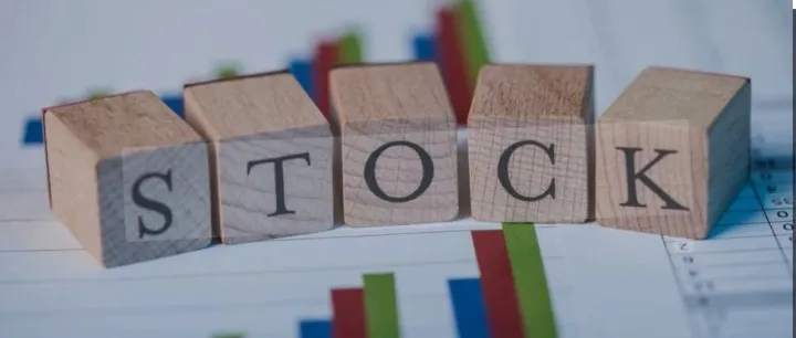 如何开发阿里巴巴国际站上美国现货买家？