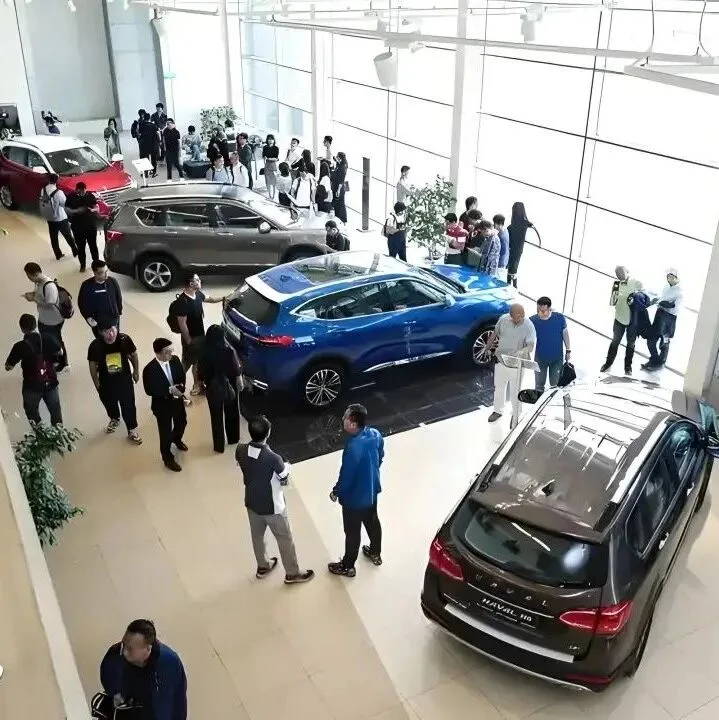 跳出欧美内卷！俄罗斯成中国企业新蓝海：手机热销、汽车登顶，万亿风口怎么抢？