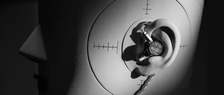 在3000+耳机品牌中突围！凭借IP联名单日售出超7万副