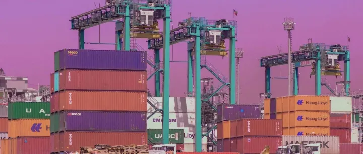 关税暴涨245%，跨境人还能怎么玩？