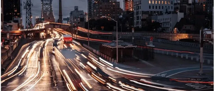 机器人出租车与其他机器人技术将推动激光雷达市场扩张