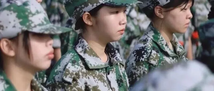 军训生存指南：防晒、补水、修复一条龙！4小时挽回红烫肌~