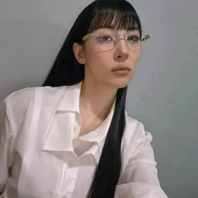 '33세' 선미, 풀뱅 헤어에 각시<em>크</em> 안경+흰 셔츠…'힙걸' 비<em>주</em>얼 <em>그</em> 자체