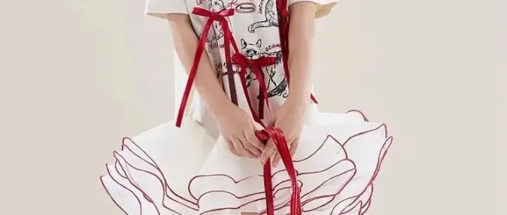 女宝芭蕾蓬蓬T恤裙