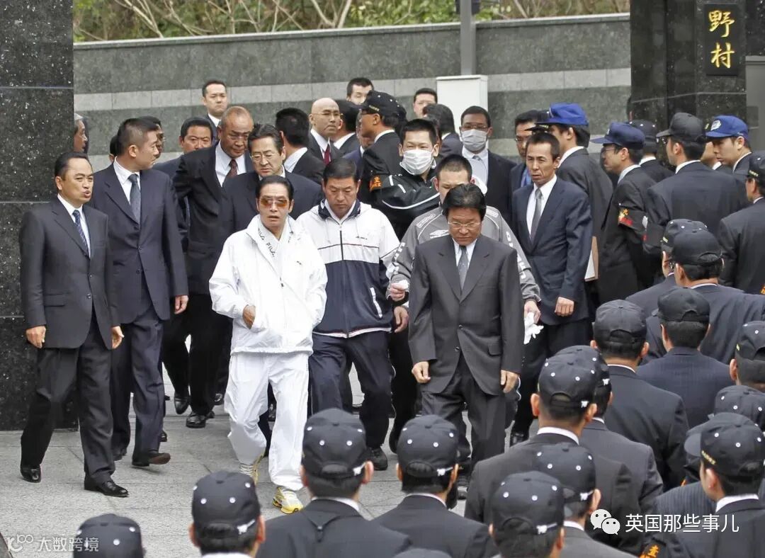 日本前黑帮老大当网红揭秘帮派生活？！砍手指卖奴隶，进11次监狱，从良了...- 大数跨境