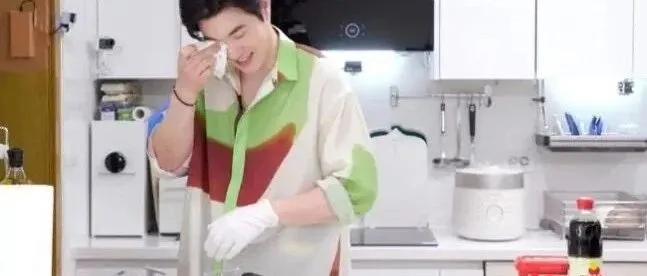 김강우, 인생 절반이 &아내 <em>사</em>랑 "연애 8년+결혼 15년, 손편<em>지</em> 100통 이<em>상</em>"