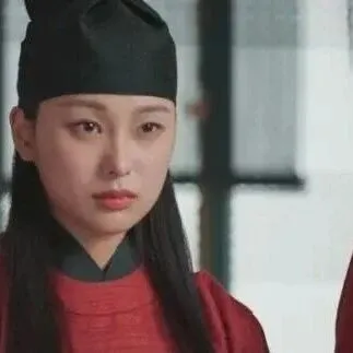 ‘폭군<em>의</em> 셰프’ 윤아 라이벌, <em>문</em>승<em>유</em>였네?