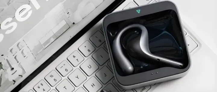 SZ smart earbuds surge ahead on worldwide track 深圳AI耳机这么牛!