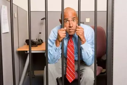 亚马逊前员工：公司就像监狱